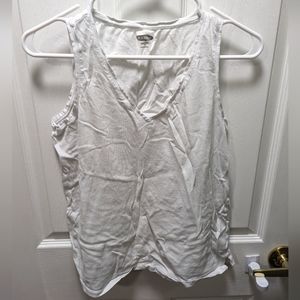 Old Navy Everywhere Sleeveless V Neck